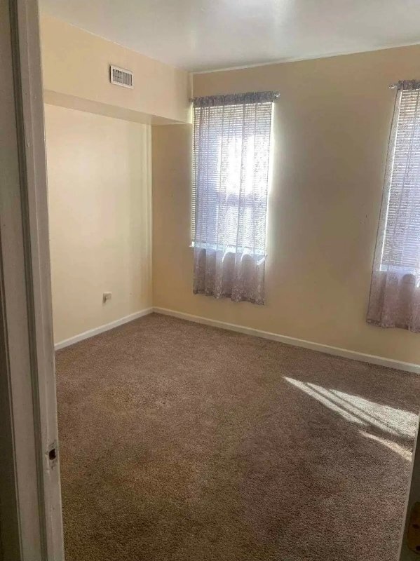 Photo - 73 Bellevue Ave