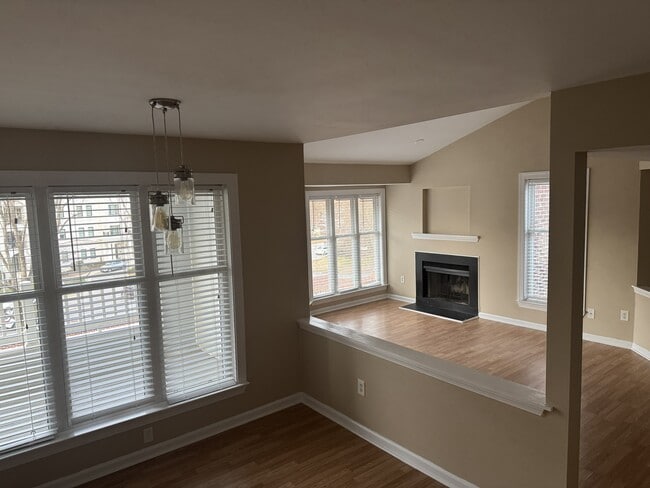 Photo - 1021 Wirewood Dr Unit 301