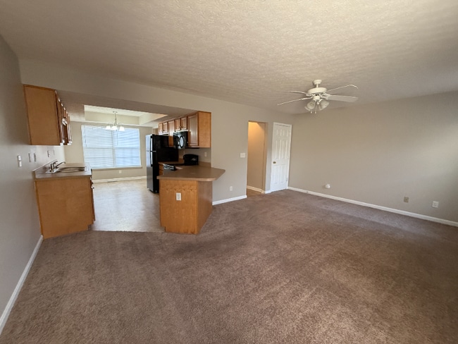 Photo - 12812 Lost Hill Walk