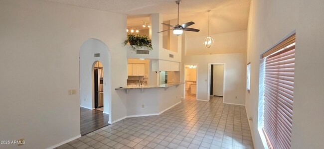 Photo - 1601 W Oakland St