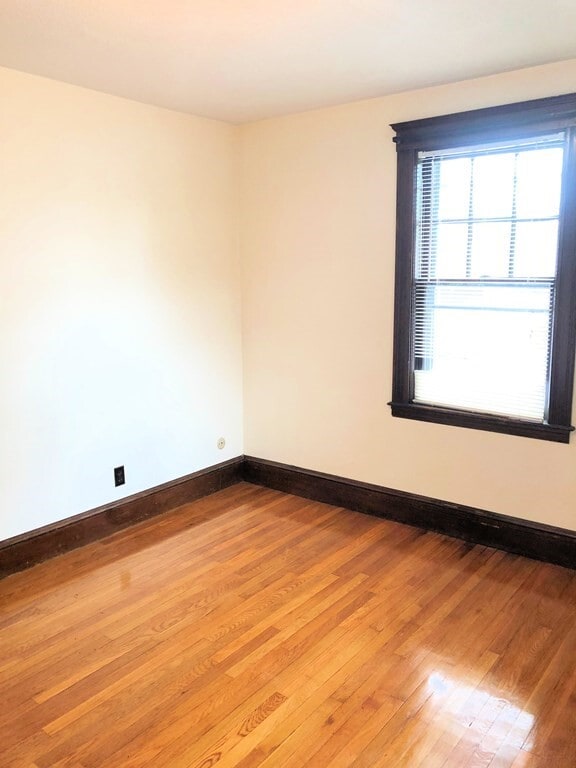 Photo - 61 Presidents Ave Unit 1L