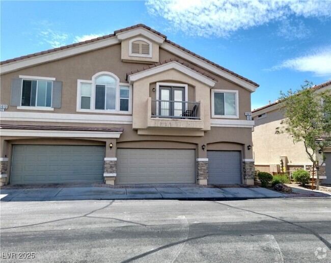 Building Photo - 10613 Petricola St Rental