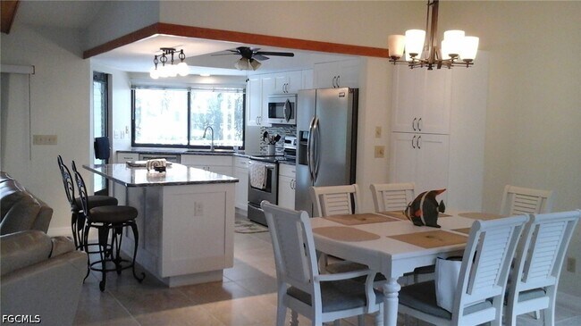 Photo - 4011 SW 2nd Ave