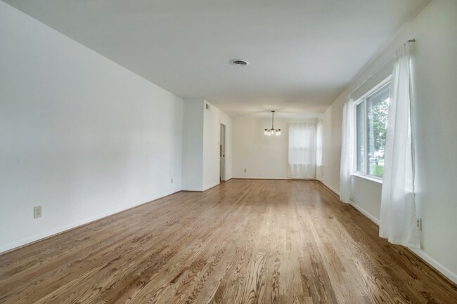 Photo - 3807 Murworth Dr