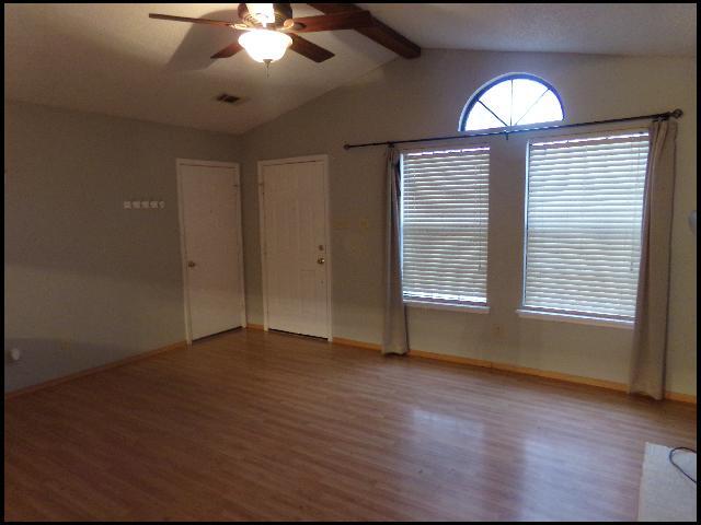 Photo - 1801 Mesquite Cir