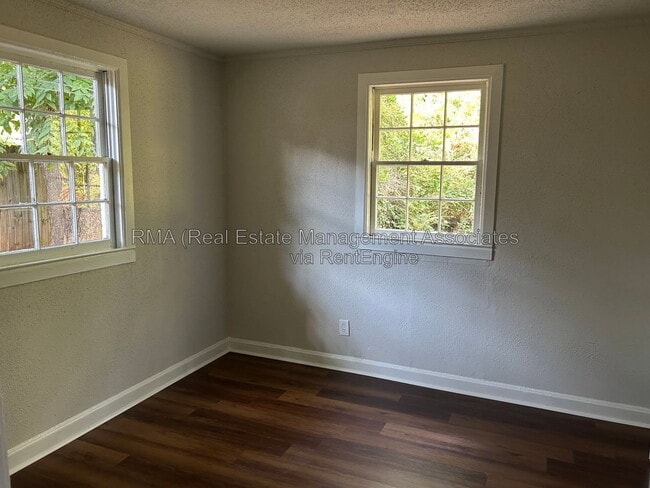 Photo - 1321 Drewery Ave Unit A