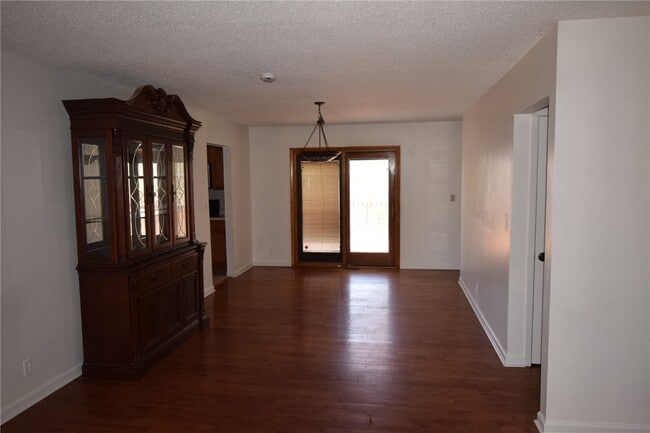 Photo - 3626 Blecha Rd