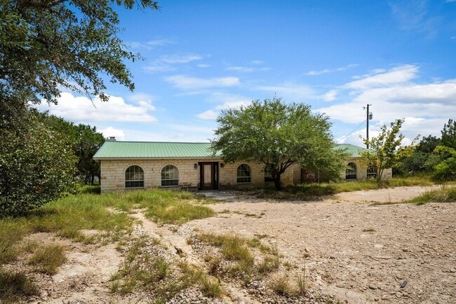 Building Photo - 24369 Bingham Creek Rd Rental