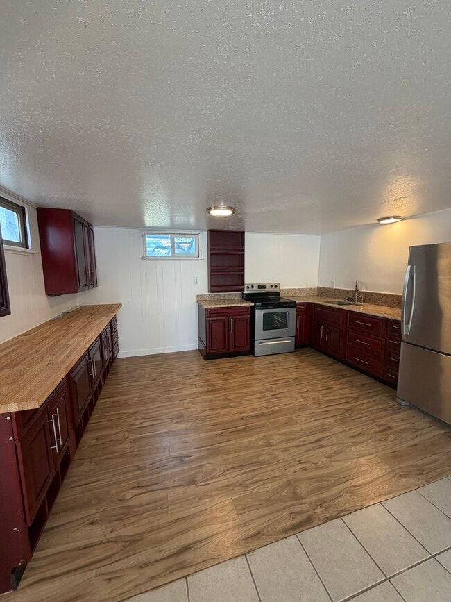 Photo - Harris Apartments Unit 5