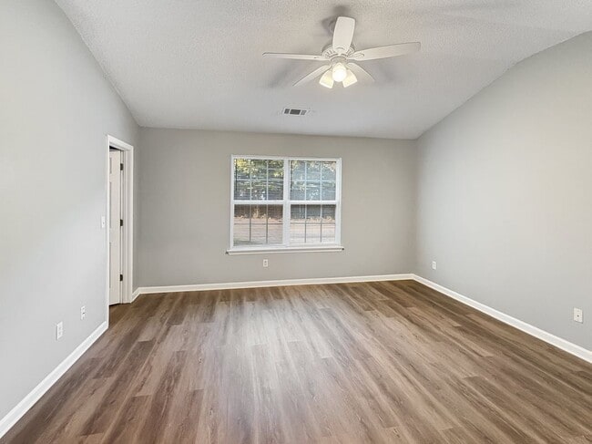 Photo - 5331 Creekview Way