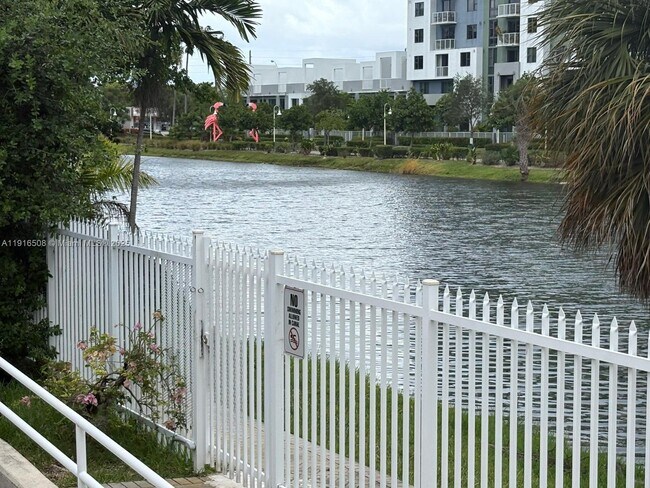 Photo - 2092 NE 167th St Unit 2-115