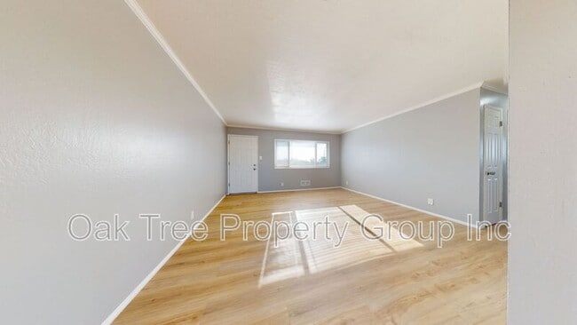 Building Photo - 5600 Bancroft Ave