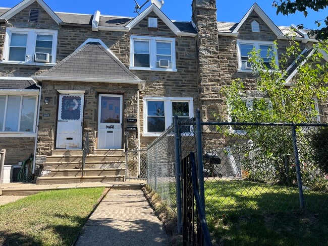 Photo - 3427 Sheffield Ave