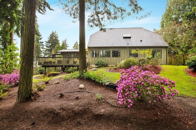 Photo - Luxury 3-bedroom Kirkland Bungalow