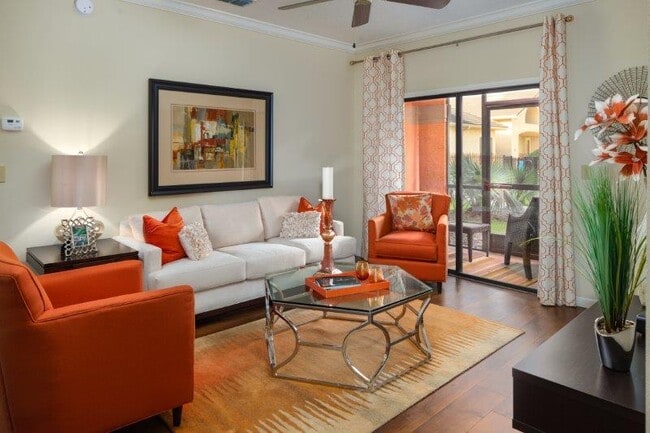 Living Room - The Lakes at Brandon West