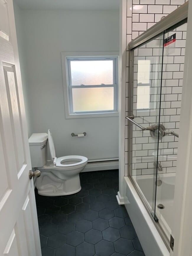 Photo - Beautiful 2 bedroom 2 bathroom home in the heart of Bloomfield.