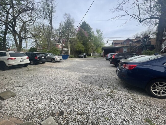 Photo - 521 E 7th St