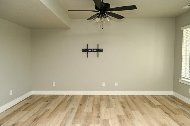 Photo - 2221 S 1180 W