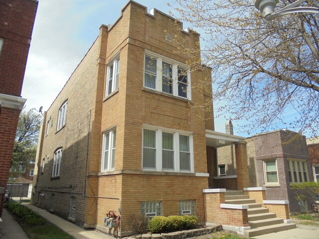 Photo - 3324 N Central Park Ave Apartments Unit 2