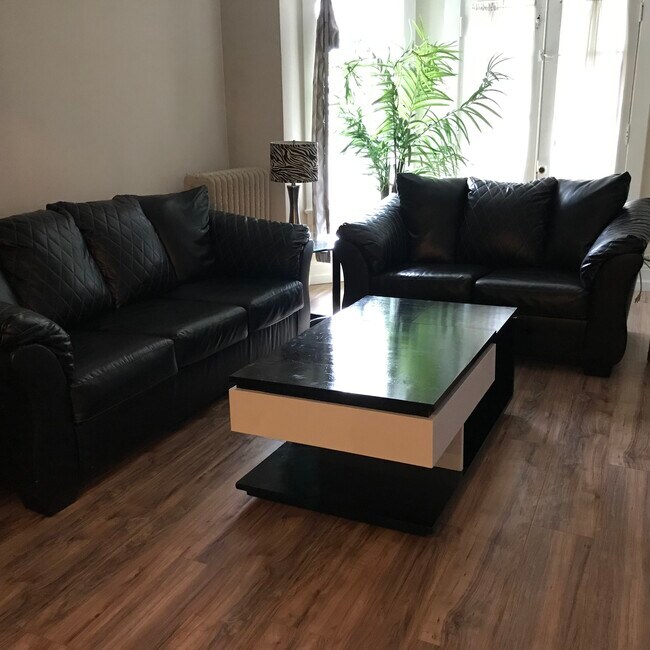 Condominio acogedor, tranquilo y espacioso. - 1351 East Blvd Unidad 1
