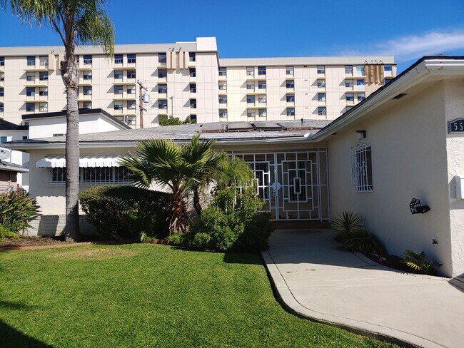 Large 5 Bedroom 3 Bath House that Sleeps 6... - Large 5 Bedroom 3 Bath House that Sleeps 6...