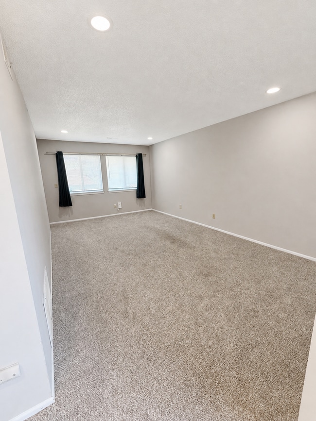 Photo - 500 Sky Vue Dr