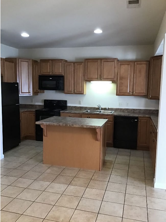 Photo - 3-bedroom, 2.5-bathroom Townhome