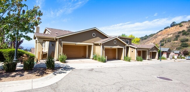Photo - 6491 Bayview Dr