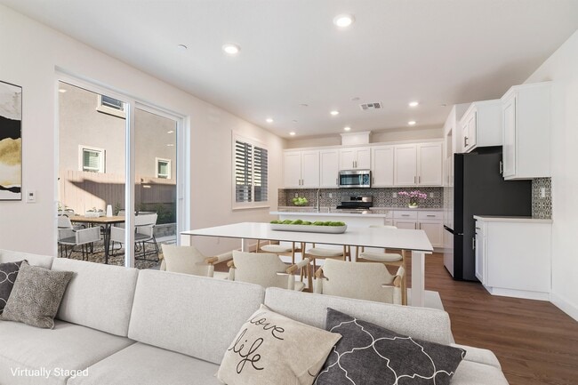 Photo - 3012 Vasquez Ct