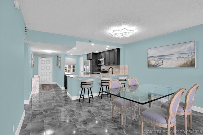 Photo - 4015 W Palm Aire Dr Unit 704