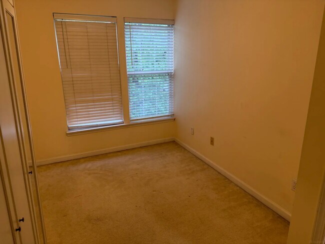 Photo - 5823 Pearson Ln