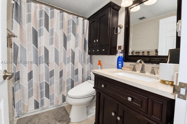 2501 S Ocean Dr Unit 323