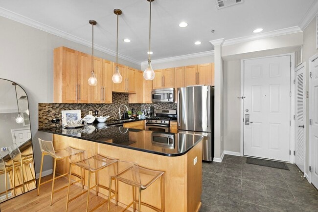 Photo - 1200 Grand St Unit 423