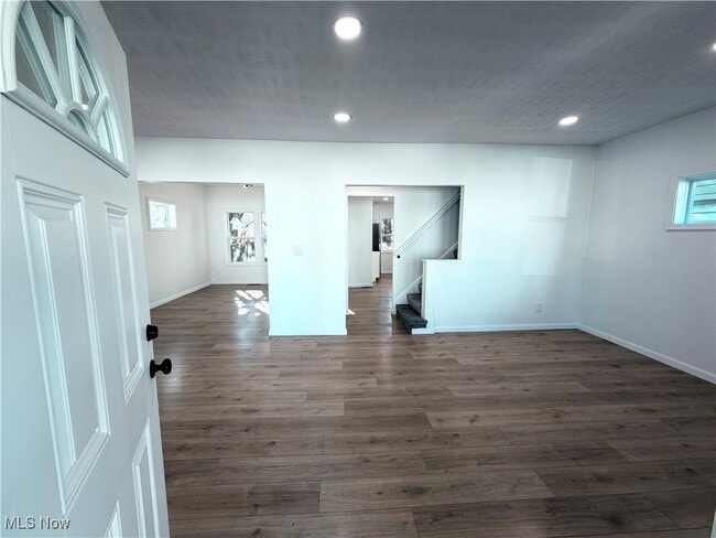 Photo - 10714 Greenlawn Ave