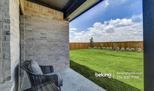 Photo - 422 Hazeltine Rd