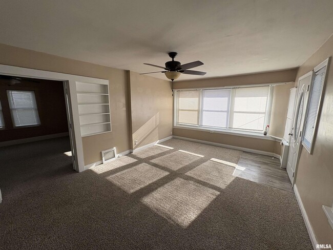 Photo - 705 E Marietta Ave