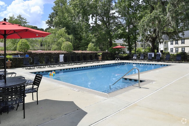 Amenity: Pool