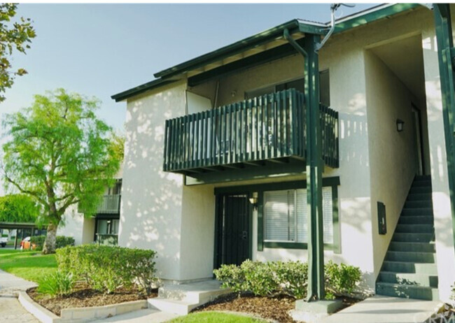 Building Photo - 23232 Orange Ave Unit 2 Rental