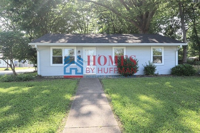 Building Photo - Three Bedroom House | Remodeled & Move in Ready | Deposit Special