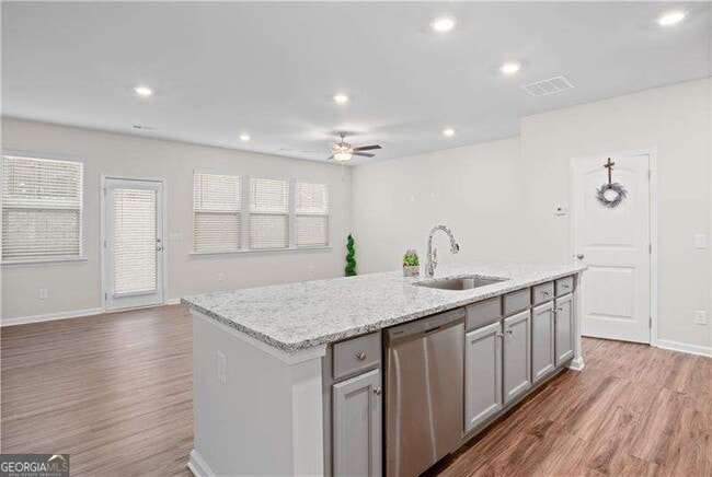 Photo - 284 Whitetail Cir