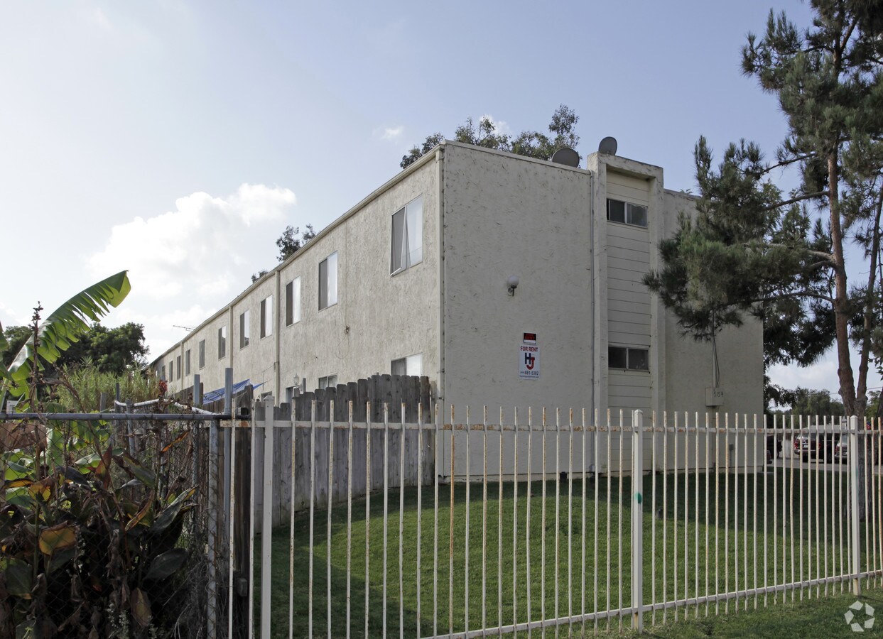 Photo - Groveland Manor Apartments