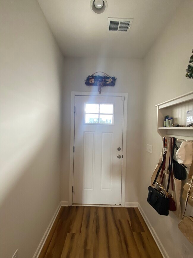 Photo - 158 Silver Run Pl