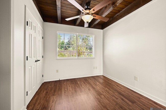 Photo - 2963 Greenwood Dr