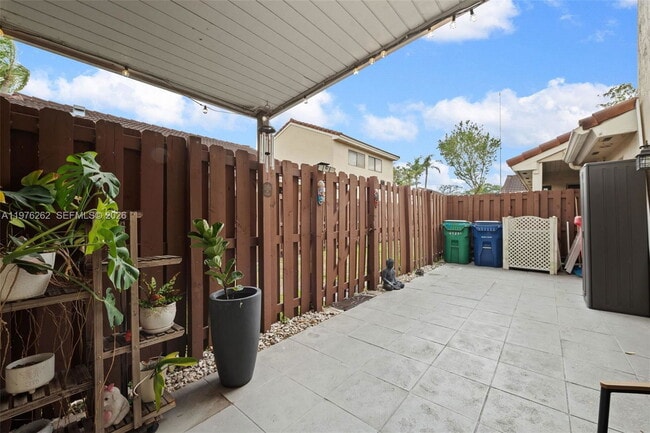 Photo - Northwest 170th Lane, Hialeah, FL 33015 - 3 BR 2 BA townhouse