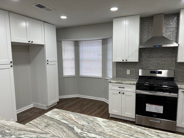 Photo - 3203 White Sail