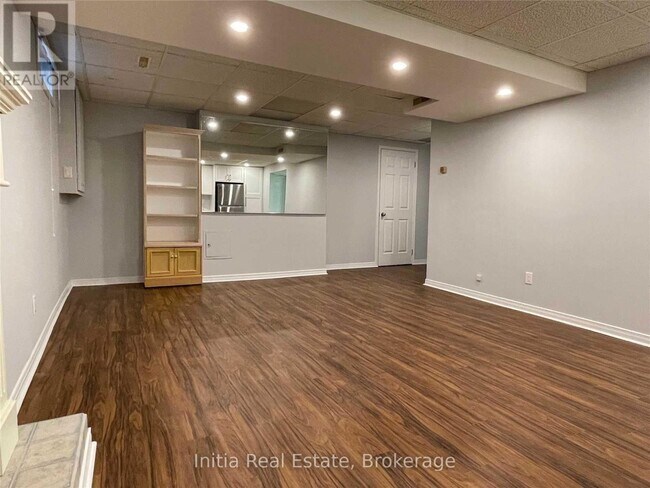 Photo - 28 Summerhill Rd