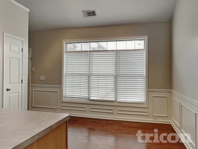 Photo - 2704 Mariner Way