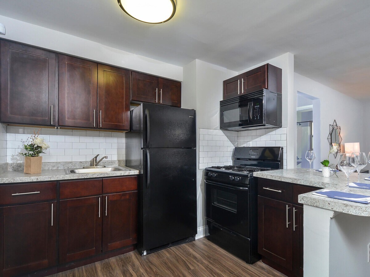 The Alden South Hills Apartment Homes For Rent In Pittsburgh Pa Forrent Com