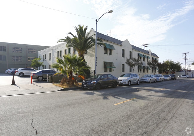 Building Photo - Harvard Hill Apartments - Harvard Hill LLC