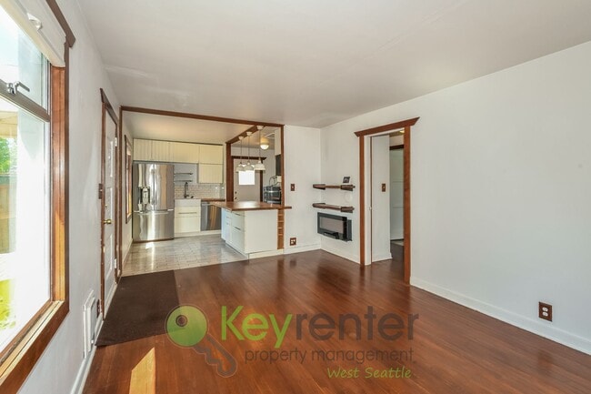 Photo - Clean Design and Easy Living in Seattle